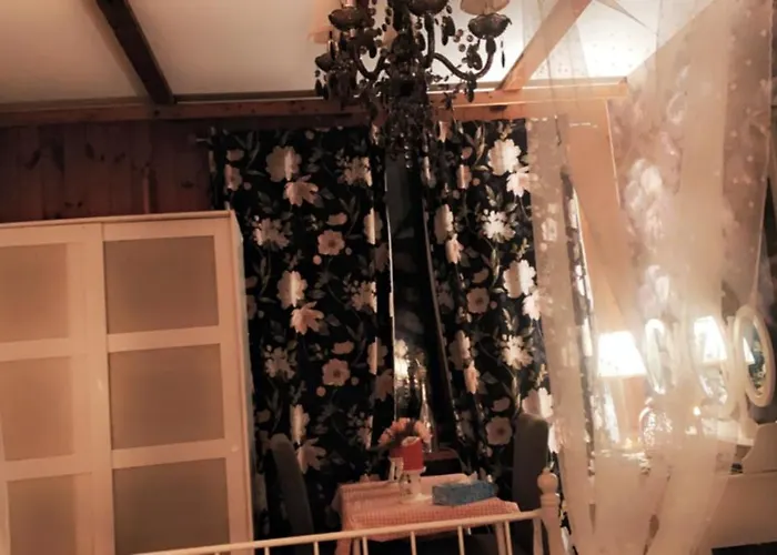 A Night Of Lovely Aparthotel