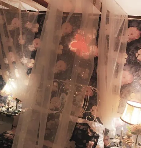 A Night Of Lovely Aparthotel